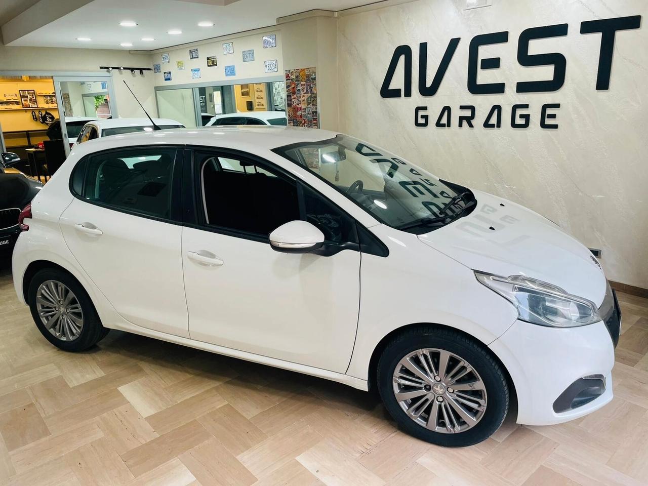 Peugeot 208 PureTech 82 5p. GPL Allure