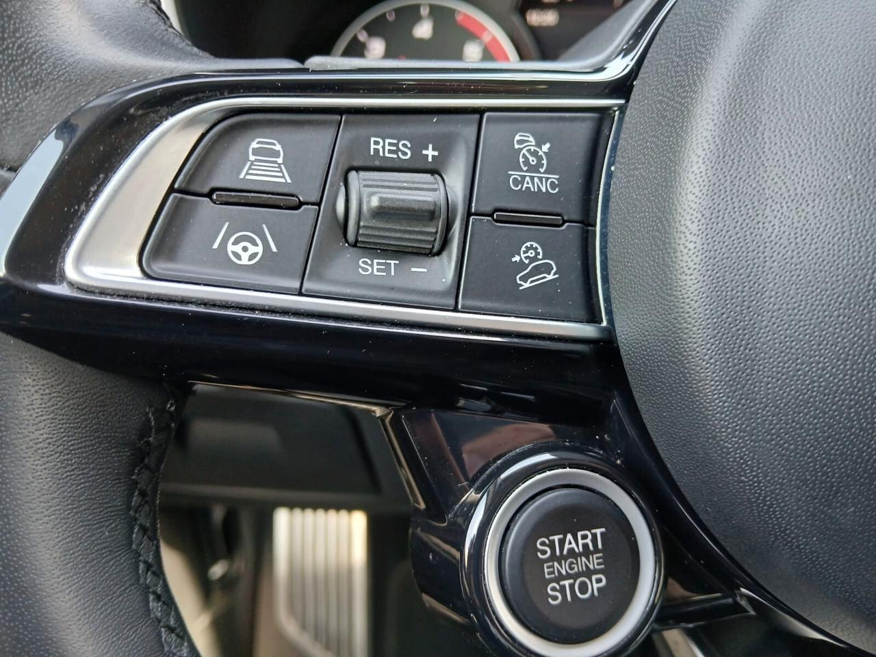 Alfa Romeo Stelvio 2.2 Turbodiesel 190 CV AT8 RWD Business