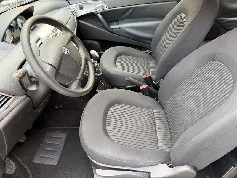 Lancia Ypsilon Ypsilon 1.2 8v ARGENTO KM REALI !!! IDONEA NEOPATENTATI