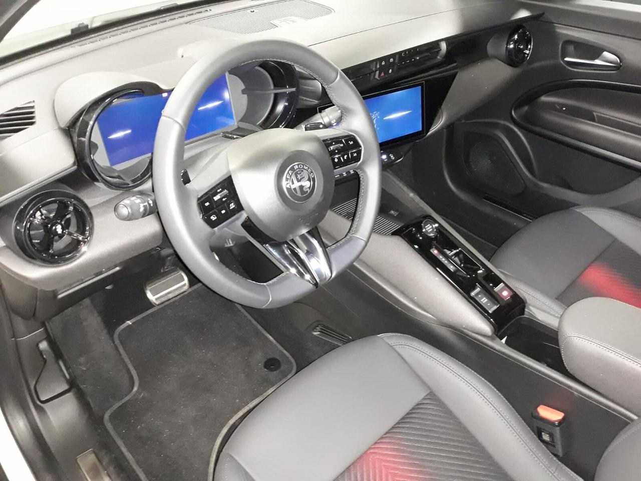 Alfa Romeo Junior 1.2 145 CV Hybrid eDCT6 Q4