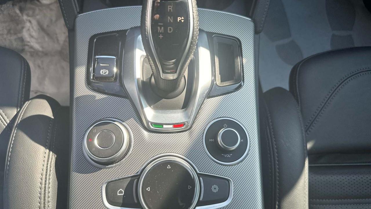 ALFA ROMEO Stelvio 2.2 t Competizione Q4 210cv auto