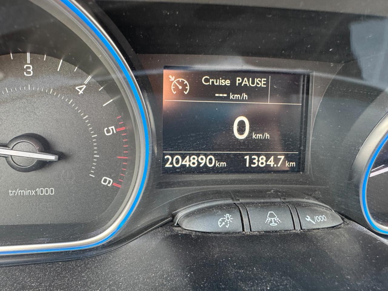 Peugeot 2008 BlueHDi 100 Allure KM CERTIFICATI GARANZIA 12 MESI