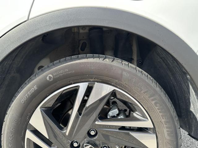 HYUNDAI Bayon 1.0 T-GDI Hybrid 48V iMT XClass + SAFETY&TECH PACK