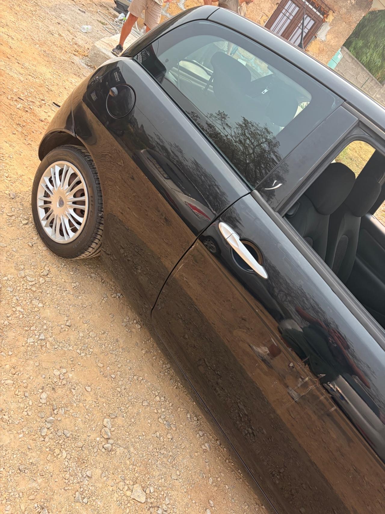 Lancia Ypsilon 1.2 Argento
