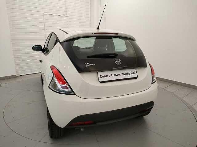 Lancia Ypsilon 1.2 69 CV 5 porte Elefantino Blu