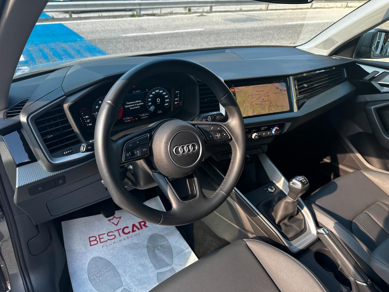 Audi A1 SPORTBACK 25 TFSI S line / PELLE