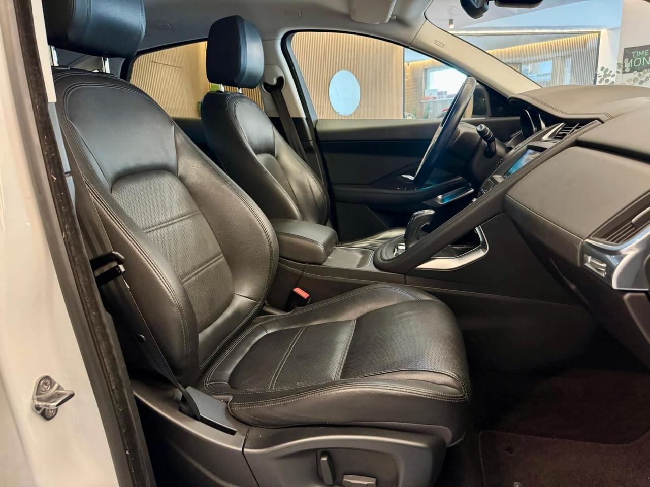 Jaguar E-Pace 2.0D 150 CV R-Dynamic