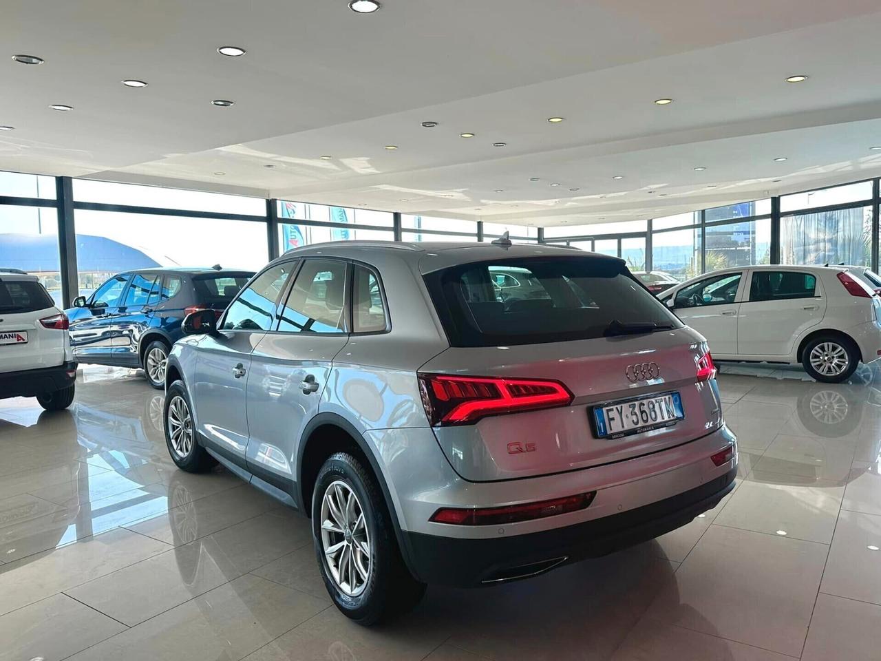 AUDI Q5 35TDI quattro S-TRONIC ADVANCED