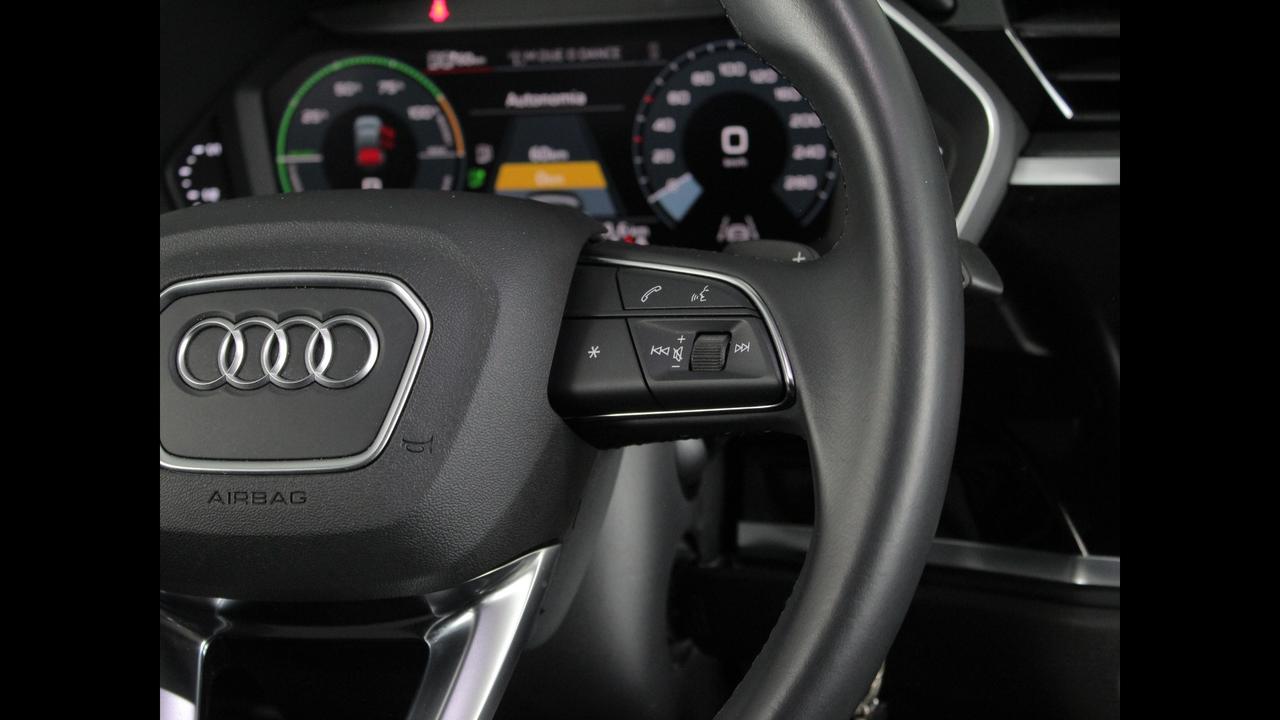 AUDI Q3 2019 Sportback - Q3 Sportback 45 1.4 tfsi e s-tronic