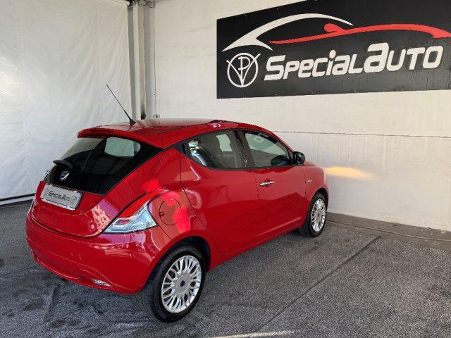 LANCIA Ypsilon 1.2 69 CV 5 porte Platinum