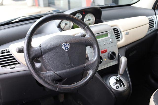 LANCIA Ypsilon 1.3 MJT 90CV Platino Automatica per NEOPATENTATI