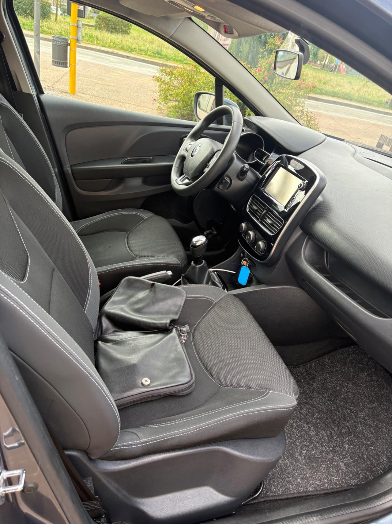 Renault Clio .900..benzina/ GPL anno 2018 km 130