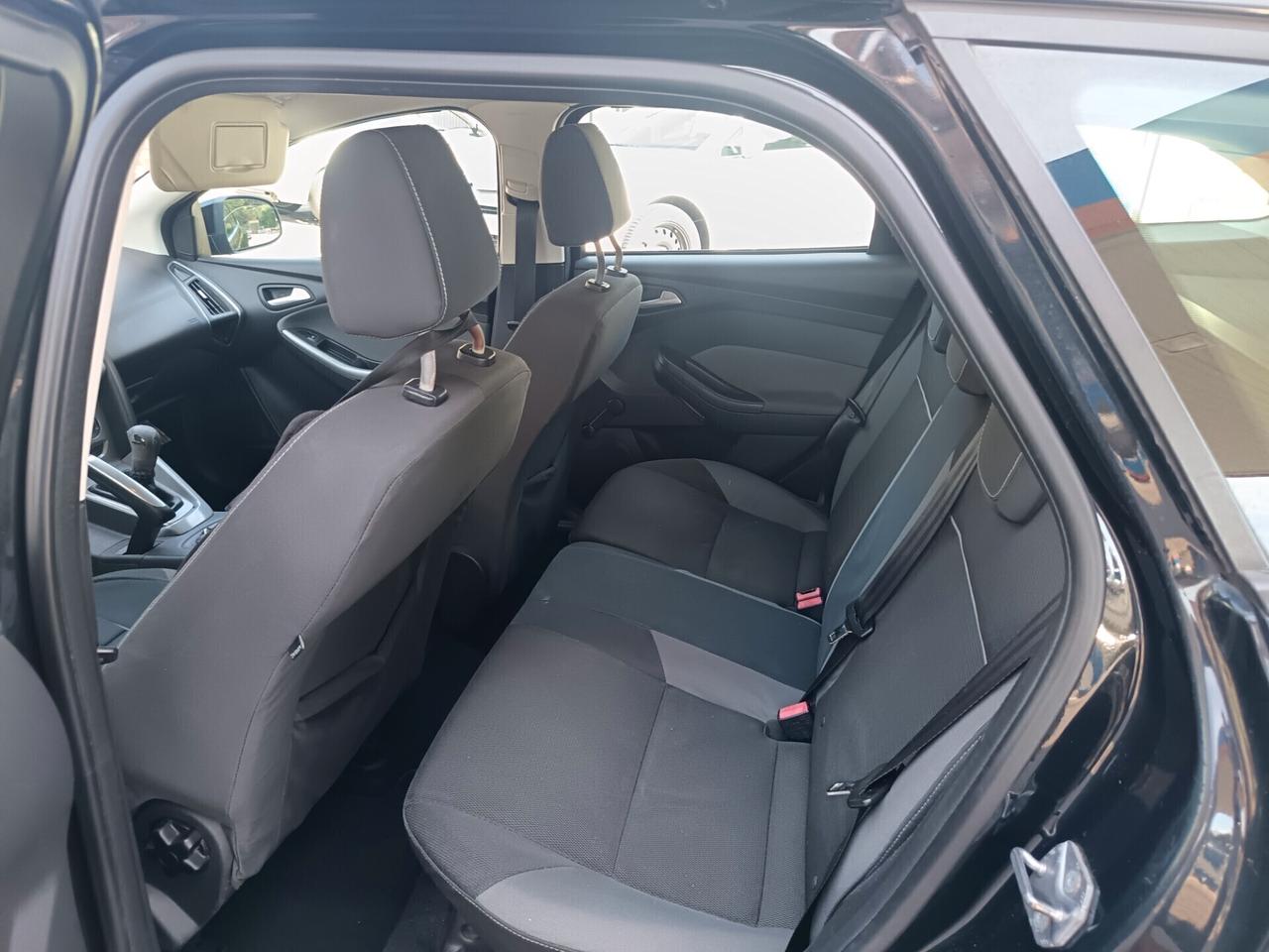 Ford Focus 1.6 TDCi 115 CV SW 2012 ok neo patente patente