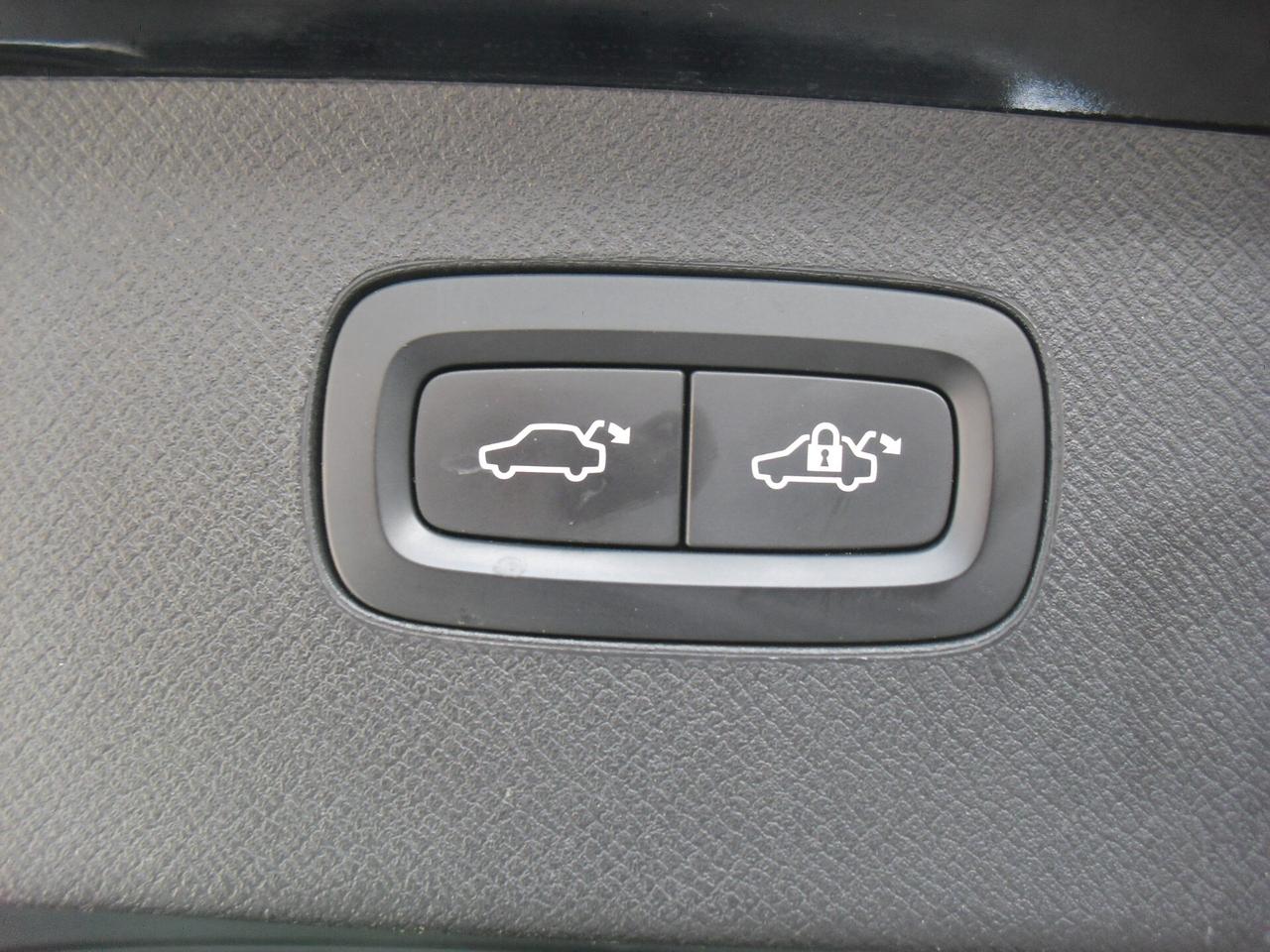 Volvo XC 90 XC90 D5 AWD Geartronic Inscription, FULL OPTIONAL, OTTIME CONDIZIONI!!