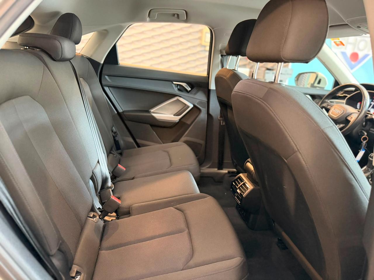 Q3 SPB 35 TDI quattro S tronic Business Plus