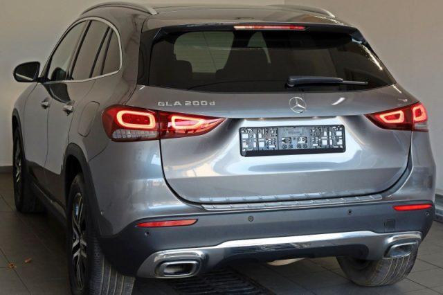 MERCEDES-BENZ GLA 200 d Automatic Sport