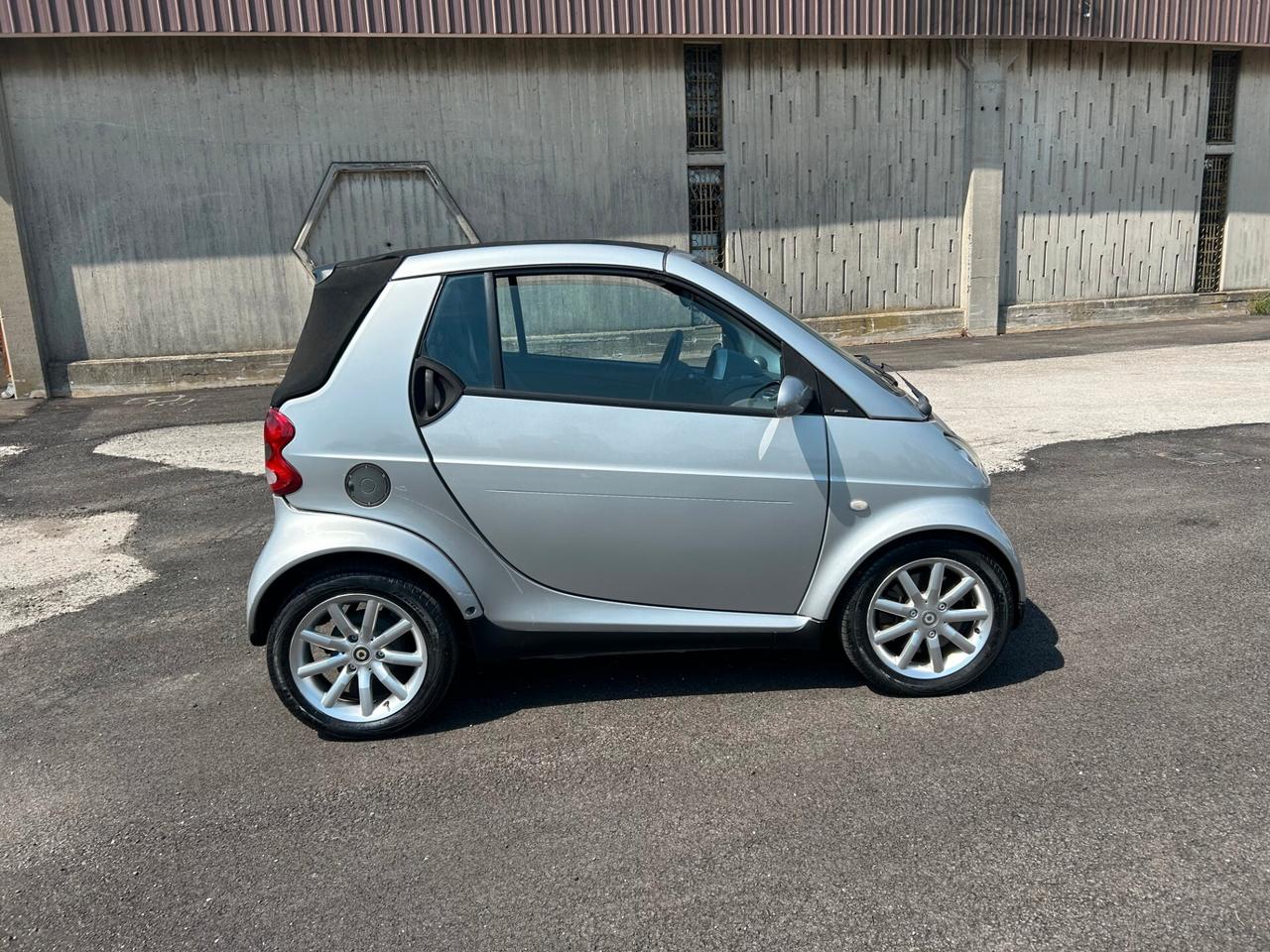 Smart fortwo Passion Cabrio ! cambio automatico ok neopatentati