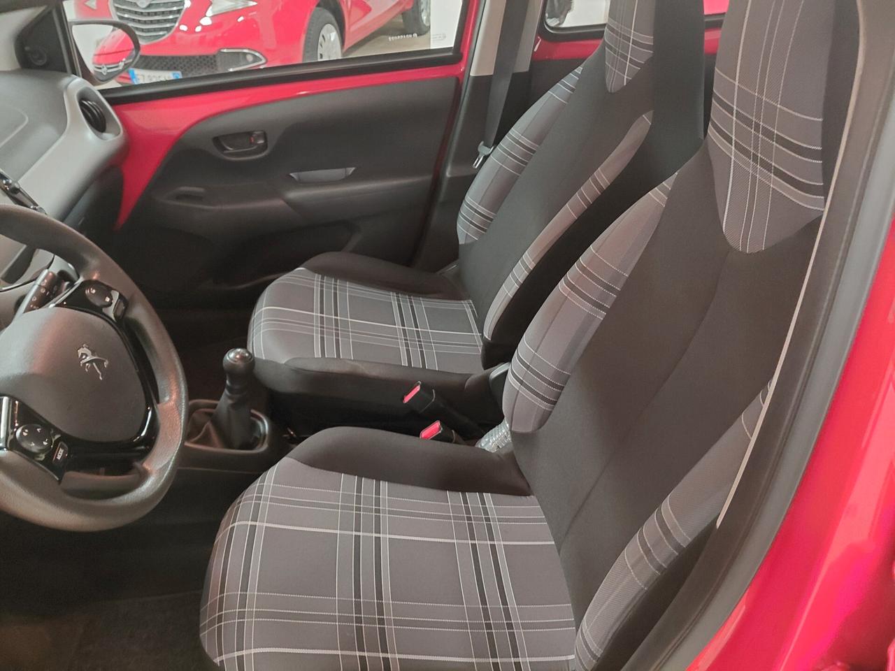 PEUGEOT 108 ANNO 2017 BZ 1.0 ADATTA NEOPATENTATI KM 53 MILA