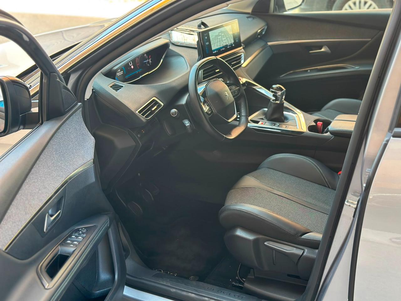 Peugeot 3008 1.5 130CV Allure Pack