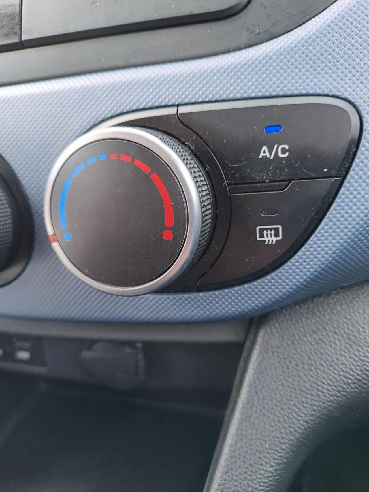 Hyundai i10 1.0 MPI Login A/T