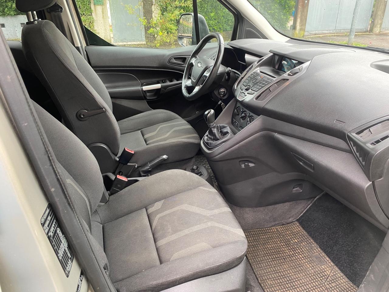 Ford Tourneo Connect 1.6 TDCi 115 CV Titanium