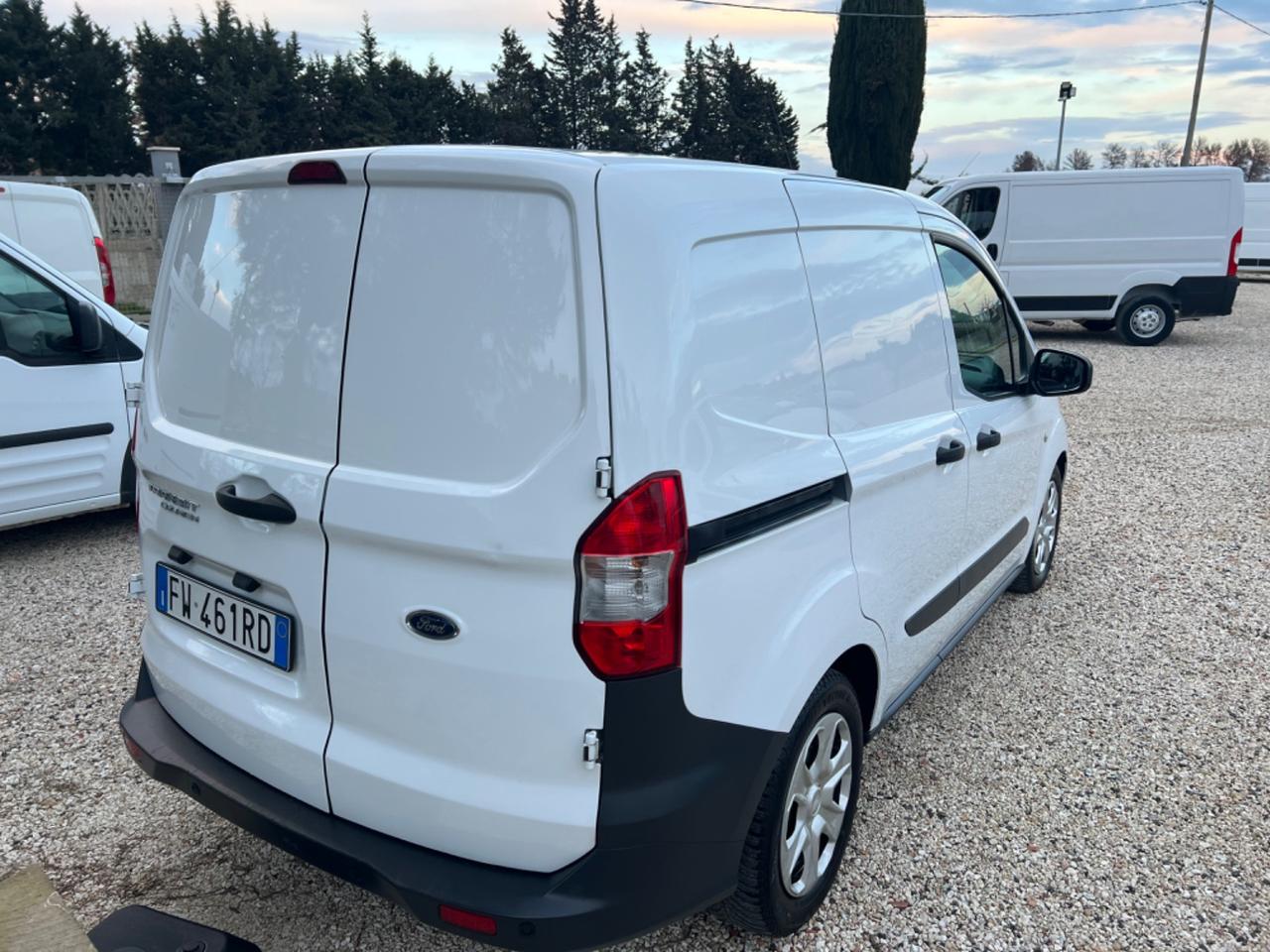 Ford Transit Courier 1.5 diesel 2019