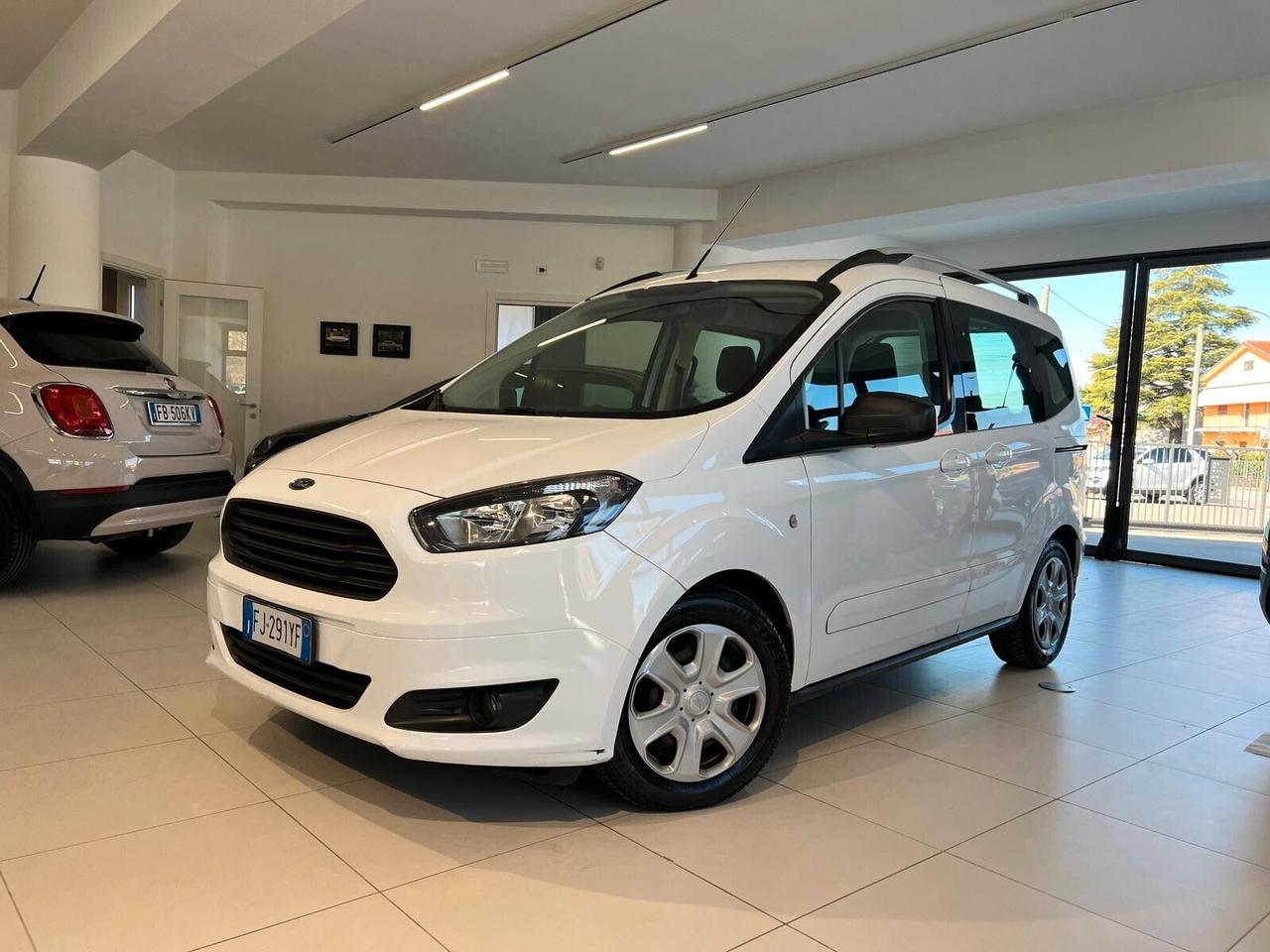 Ford Tourneo Courier 1.5 TDCI 75 CV Plus