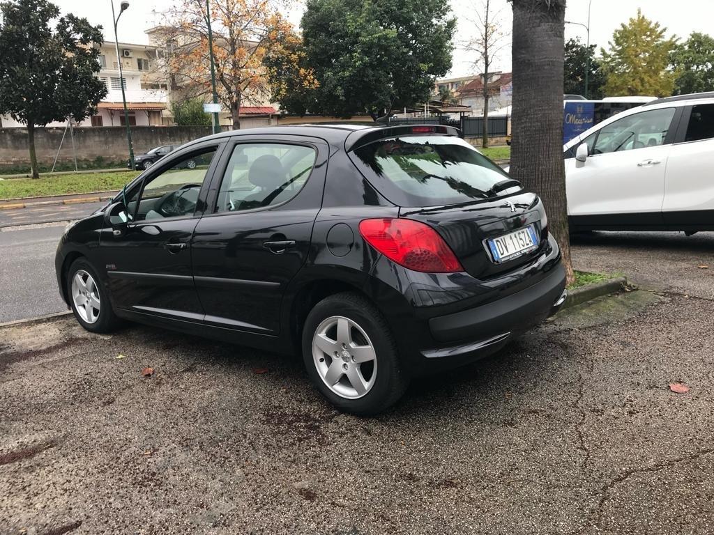 Peugeot 207 1.4 8V 75CV 54 KW 5p. Energie Sport ECO GPL