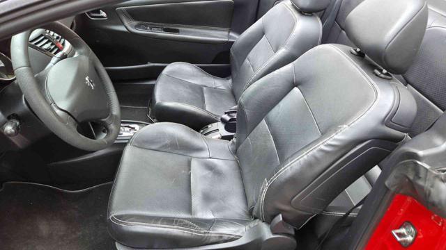 PEUGEOT 207 1.6 VTi 120CV CC aut. Féline