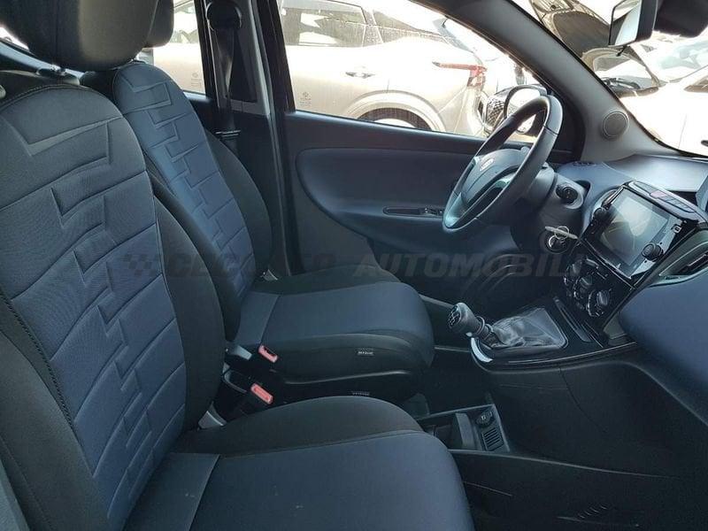 Lancia Ypsilon Ypsilon 1.0 firefly hybrid Platino s&s 70cv