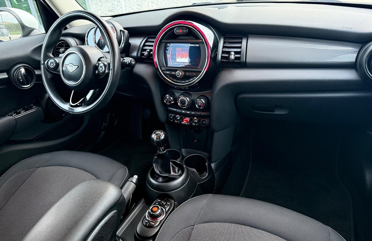 Mini 1.5 Cooper D 5 porte