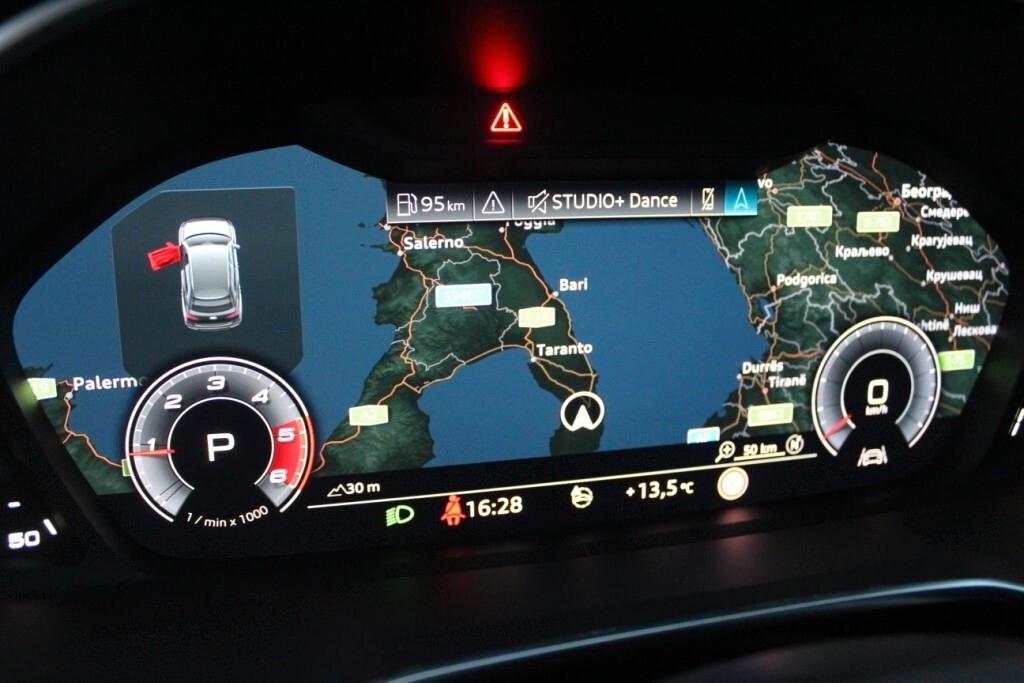 AUDI Q3 2.0 TDI 150CV Aut. *PELLE *MATRIX LED