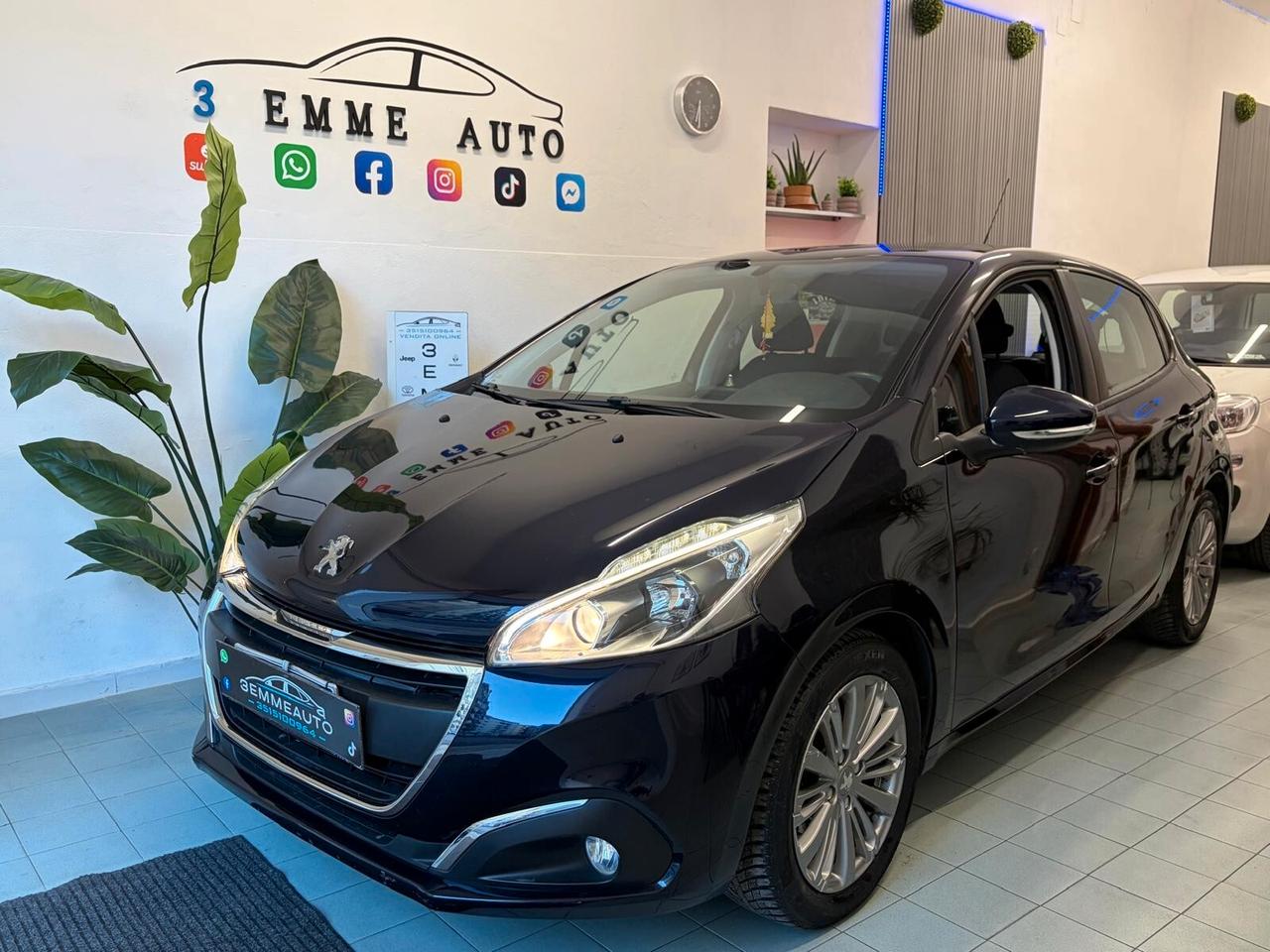 Peugeot 208 PureTech 82 5p. GPL Allure 74.900KM