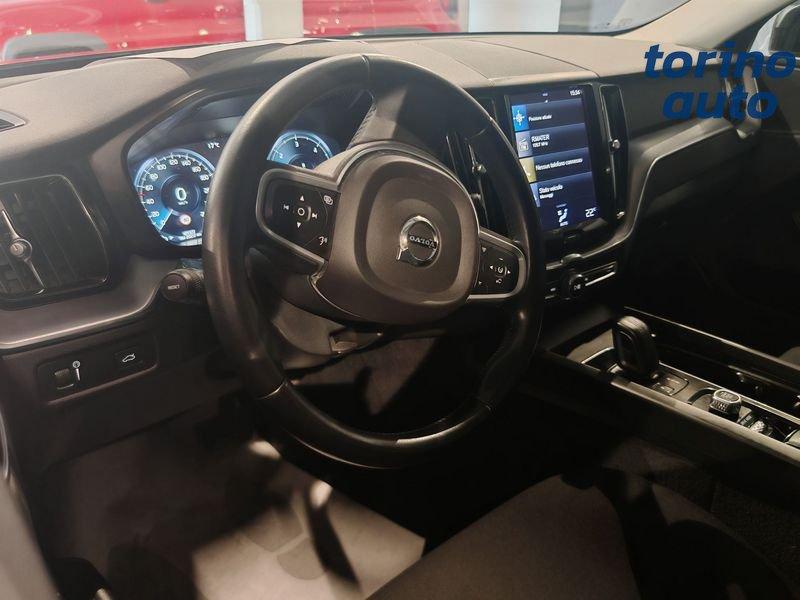 Volvo XC60 B4 automatico Momentum