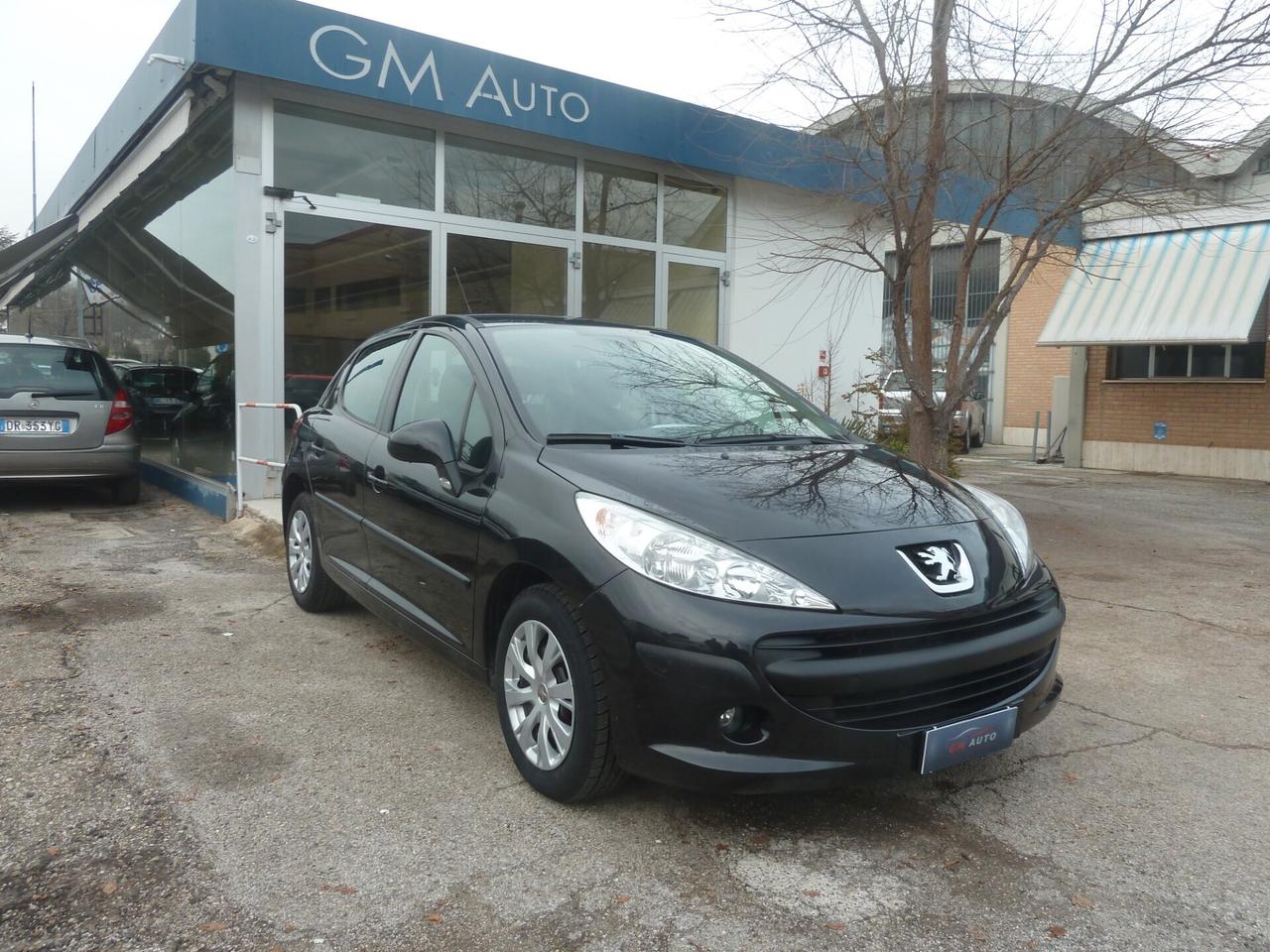 Peugeot 207 1.4 8V 75CV 5p. Ok Neopatentati