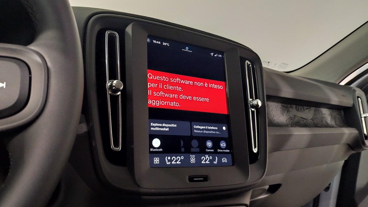 VOLVO Xc40 B3 Mild Hybrid Automatico Essential