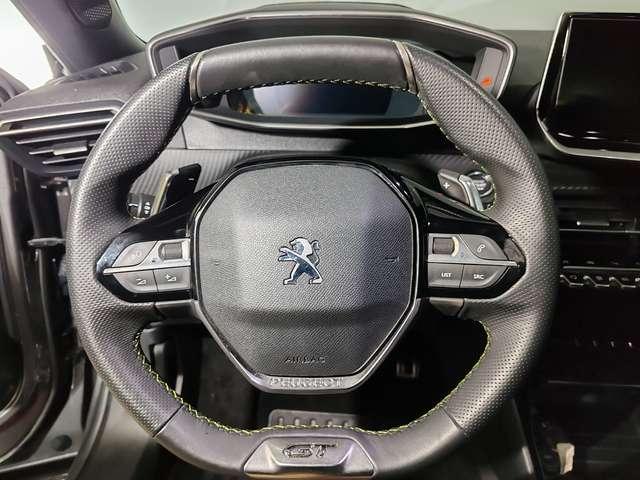 Peugeot 2008 1.2 130cv GT Key Less + Navi + Camera