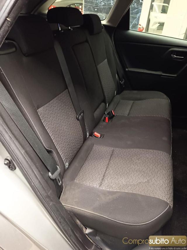 TOYOTA Prius 1.8 Active