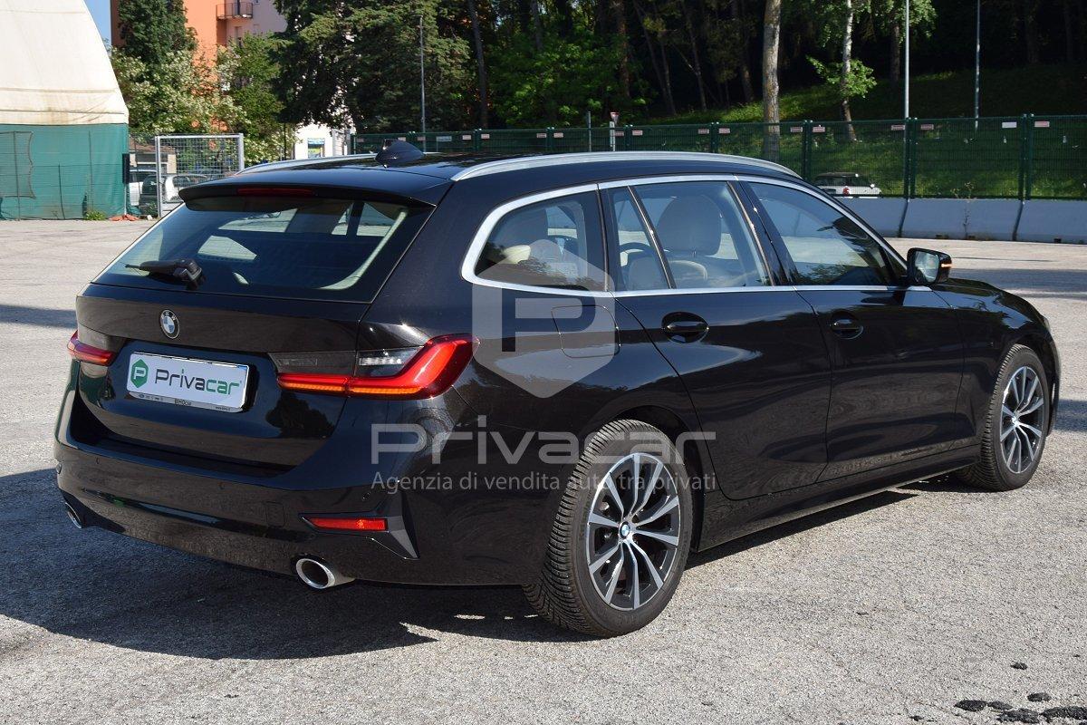 BMW 320d 48V Touring Business Advantage