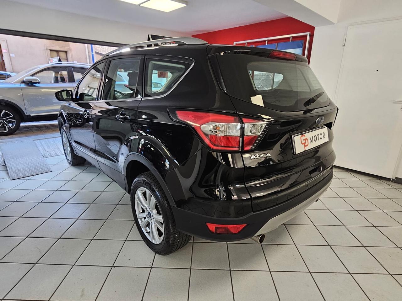 Ford Kuga 2.0 TDCI 120 CV S&S 2WD Powershift Titanium