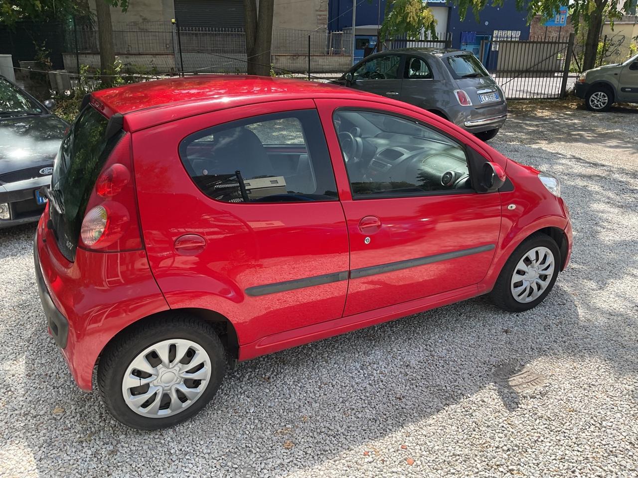 Peugeot 107 1.0 68CV 5p. Plaisir