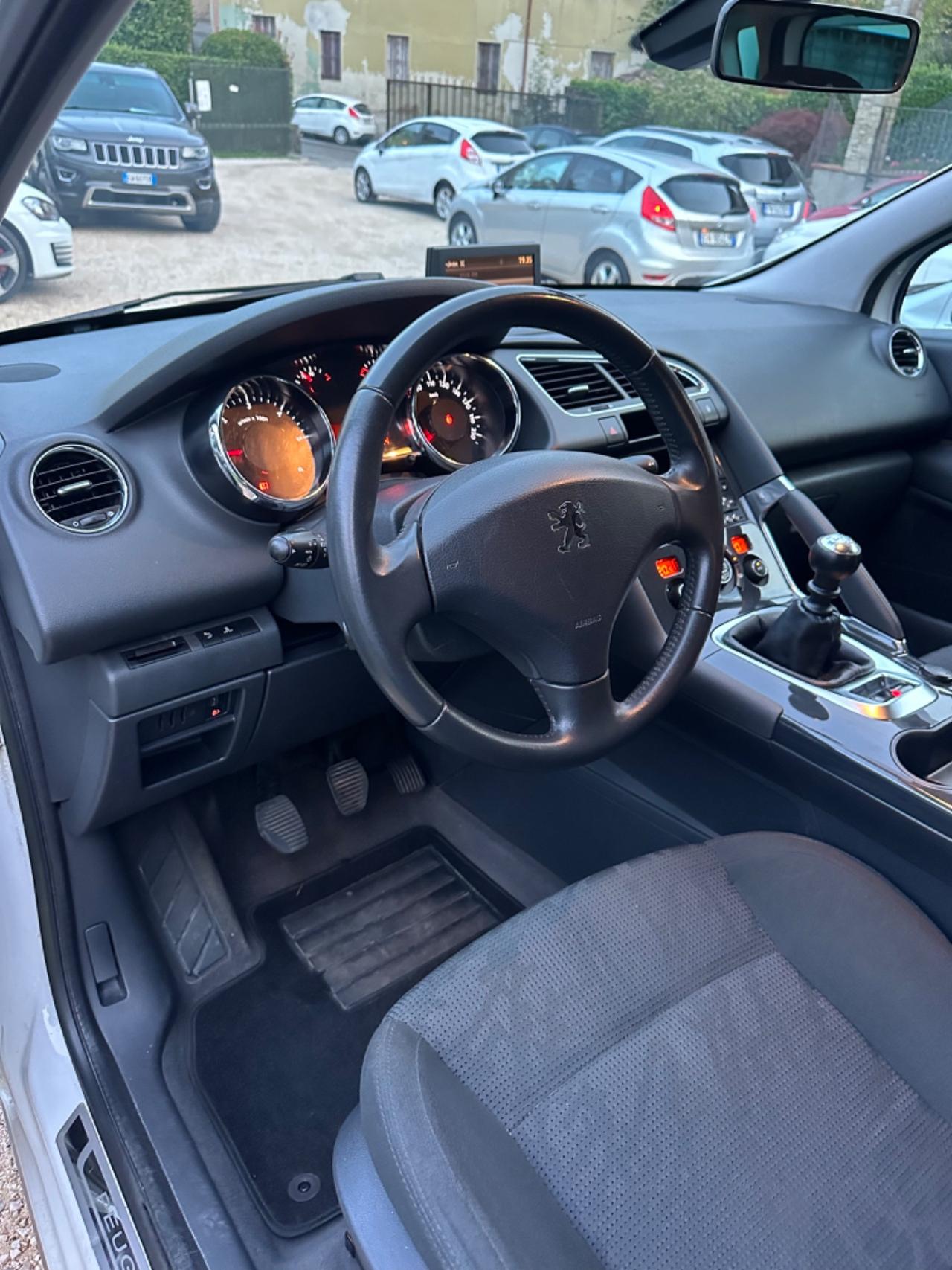 Peugeot 3008 1.6 HDi 112CV ALLURE KMCERT UNICOPR