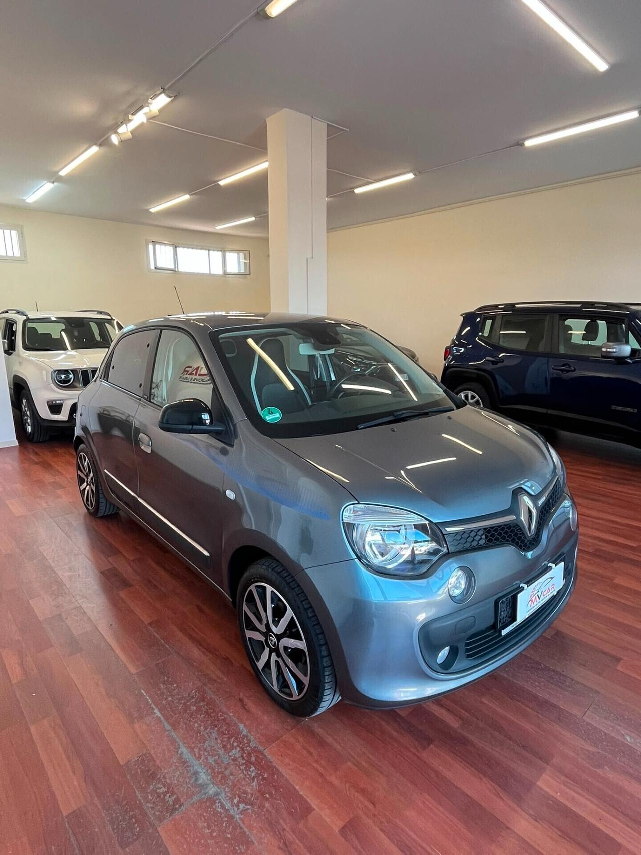 Renault Twingo 900 turbo 90 CV Automatica COSMIC