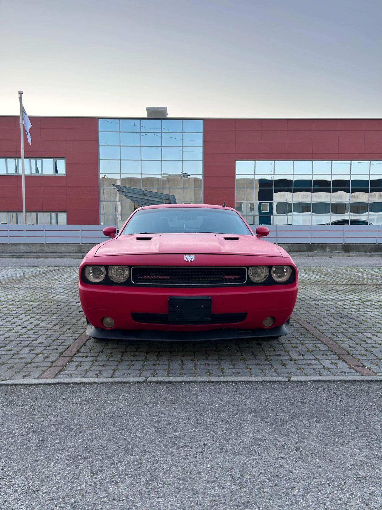 Dodge Challenger SRT8 6.1