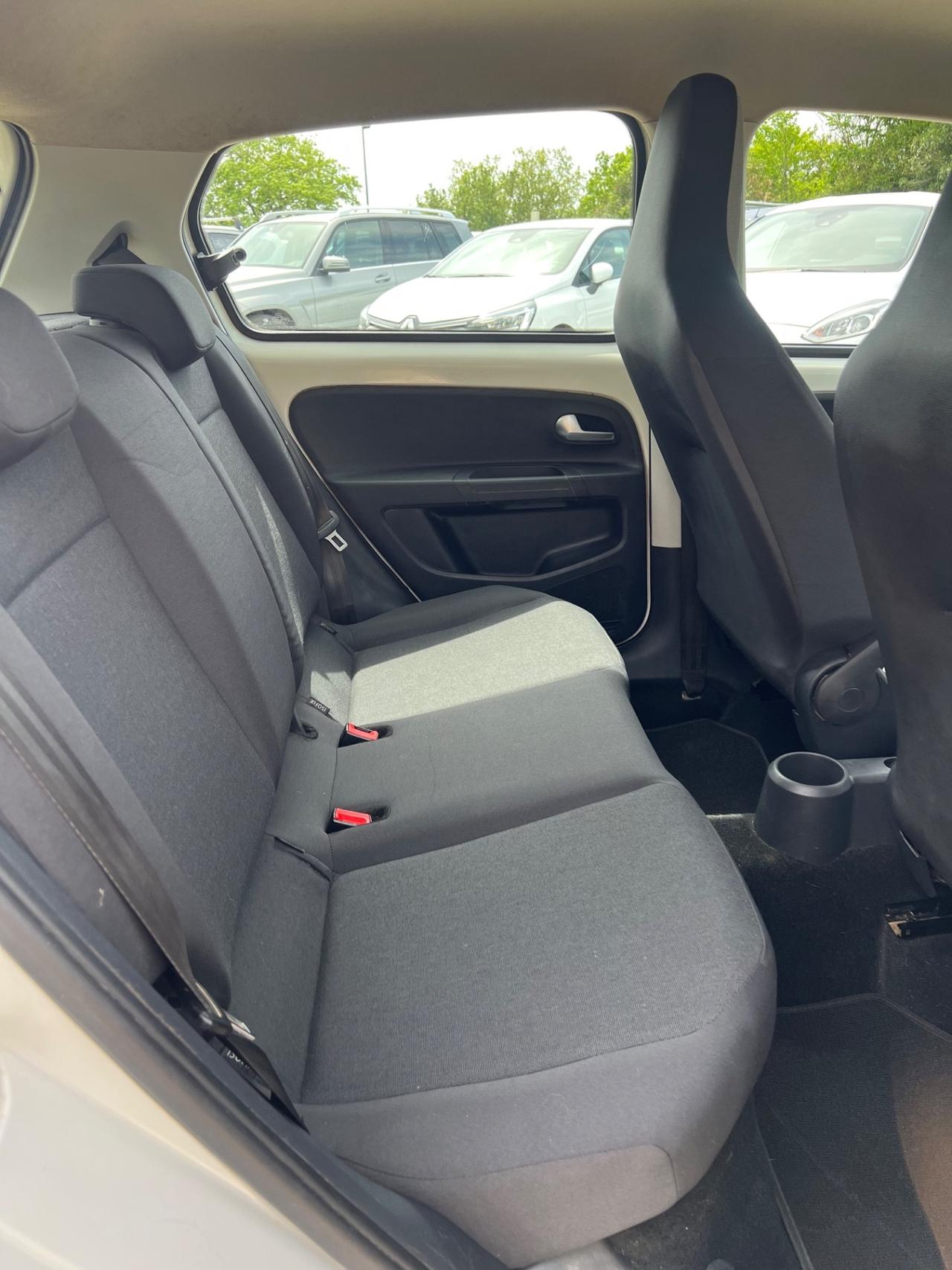 Volkswagen up! 1.0 Benzina Neopatentati Permute Rate Garanzia