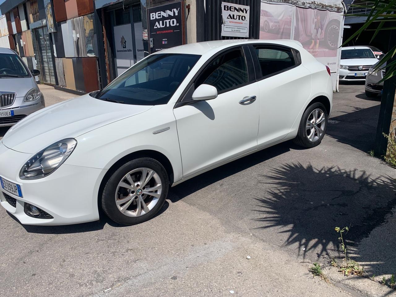 Alfa Romeo Giulietta 1.6 JTDm-2 105 CV Distinctive