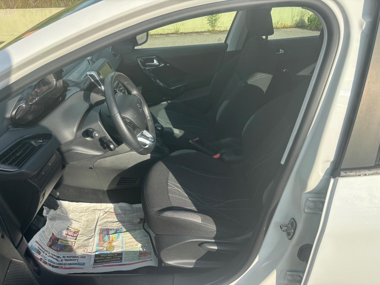 Peugeot 208 1.4 HDi 68 CV 5 porte Active