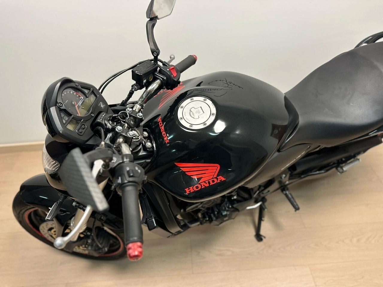 HONDA HORNET 600 - 2010 DA 99€ AL MESE