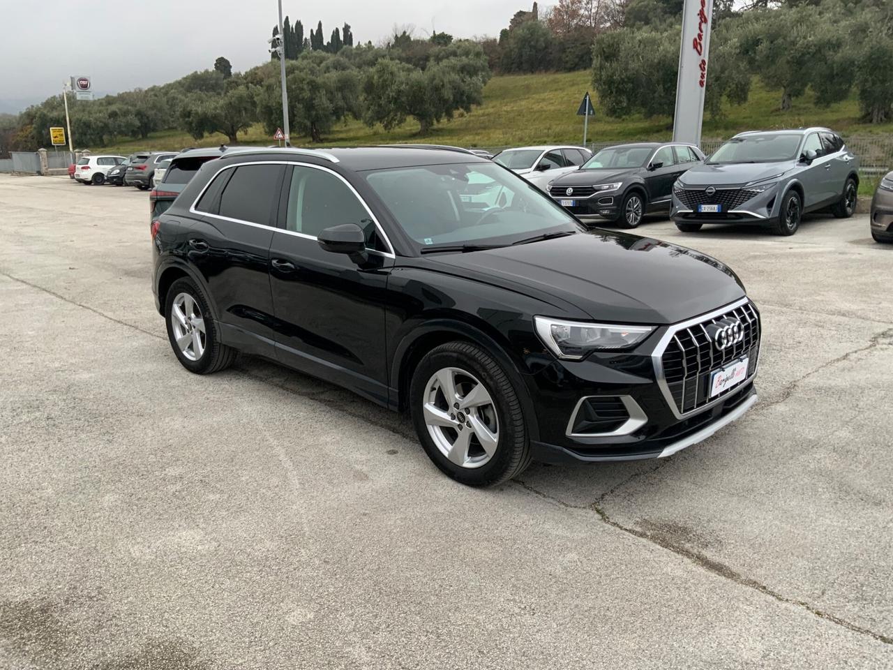 Audi Q3 35 TDI S tronic Business Advanced