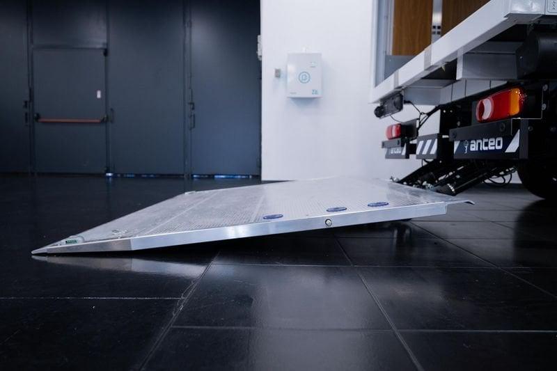 Renault Master MASTER TCS TA L3 T35 RS Blue dCi 150 EVIE BOXATO CON PORTA LATERALE E SPOILE 4225X2200 H2325 CON PED